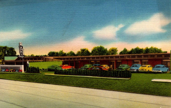 Drake Motel (Dunes Motel) - Vintage Postcard (newer photo)